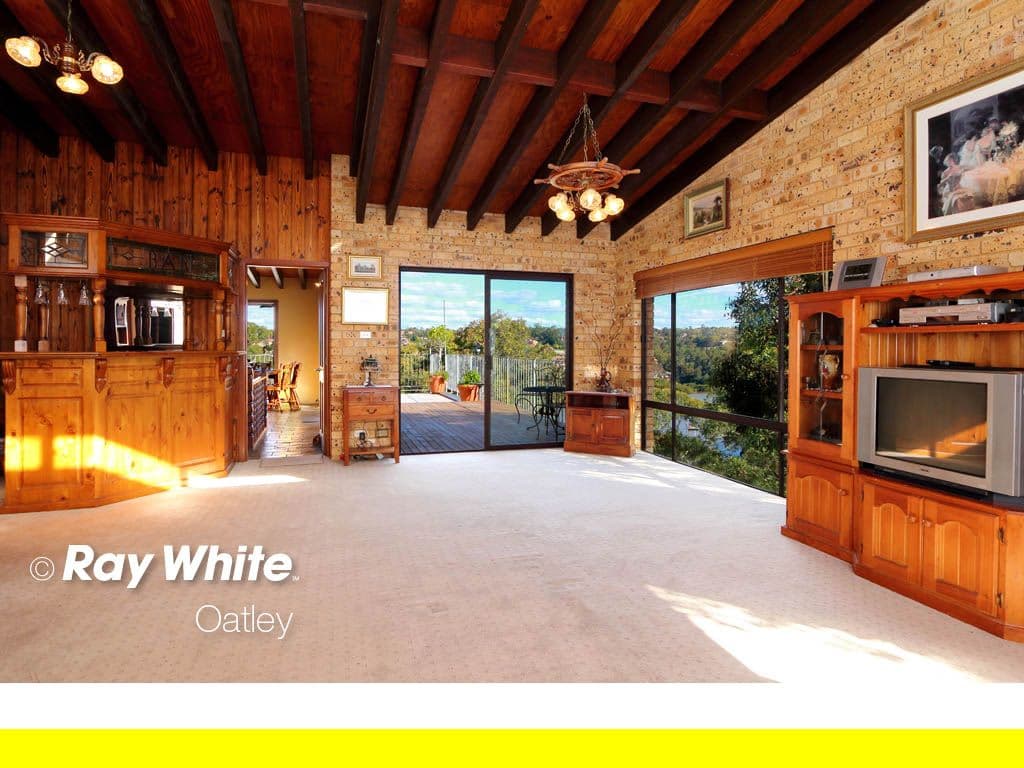 19 Woodlands Avenue, LUGARNO NSW 2210, Lugarno - Thumbnail 4
