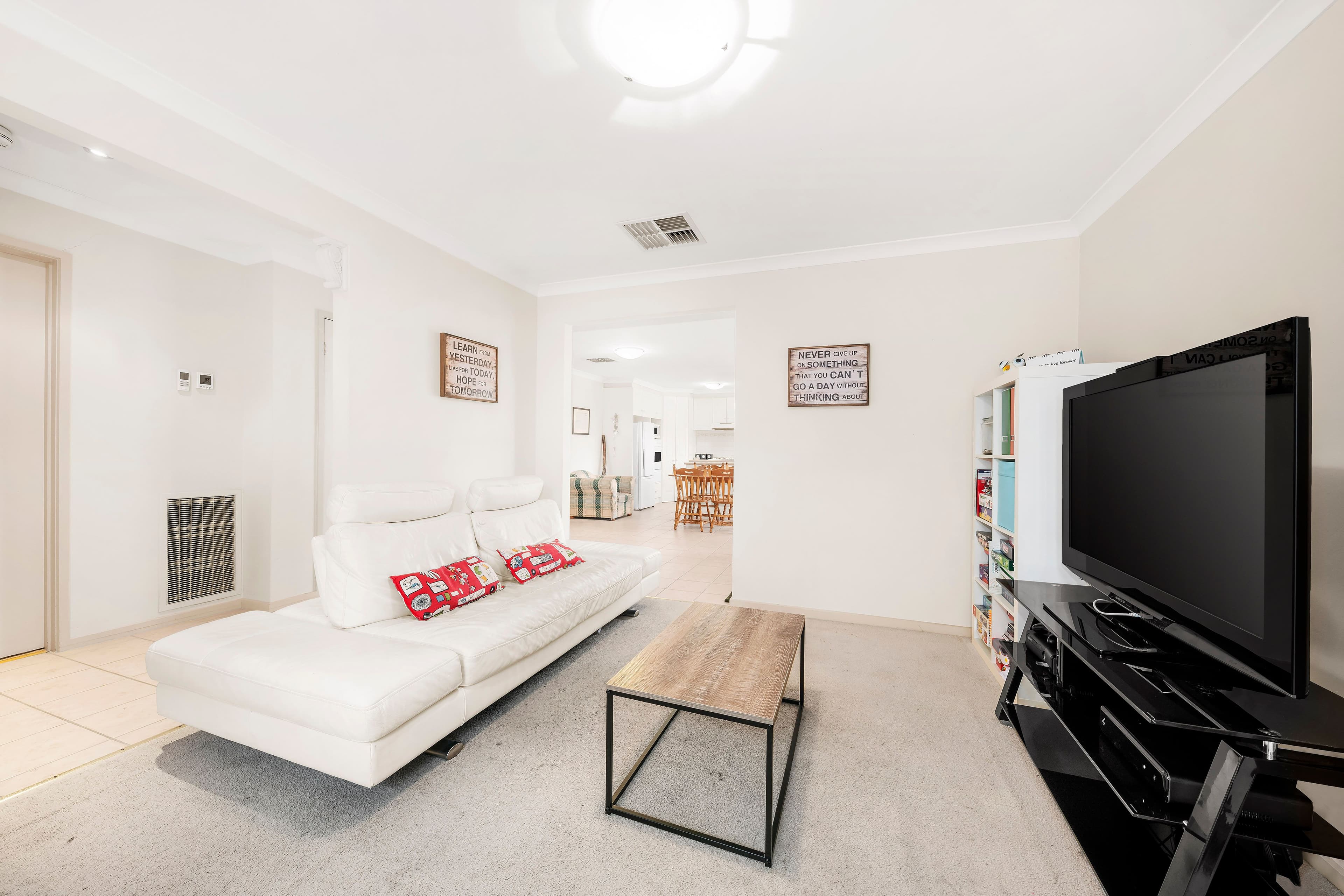 12 Karingal Street, Croydon North VIC 3136, Croydon North - Thumbnail 2