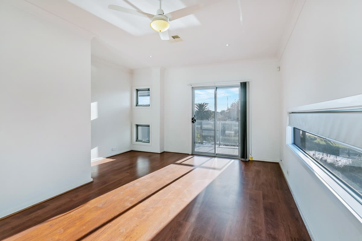4 / 5 Coventry Street, Mawson Lakes SA 5095, Mawson Lakes - Thumbnail 3