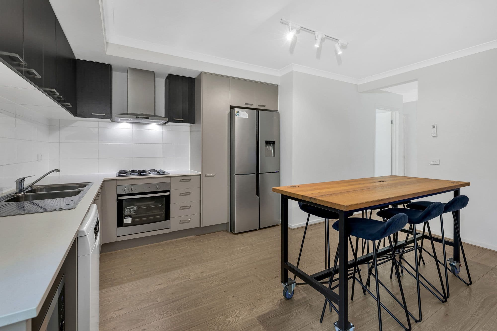 13 Yutika Street, Werribee VIC 3030, Werribee - Thumbnail 2