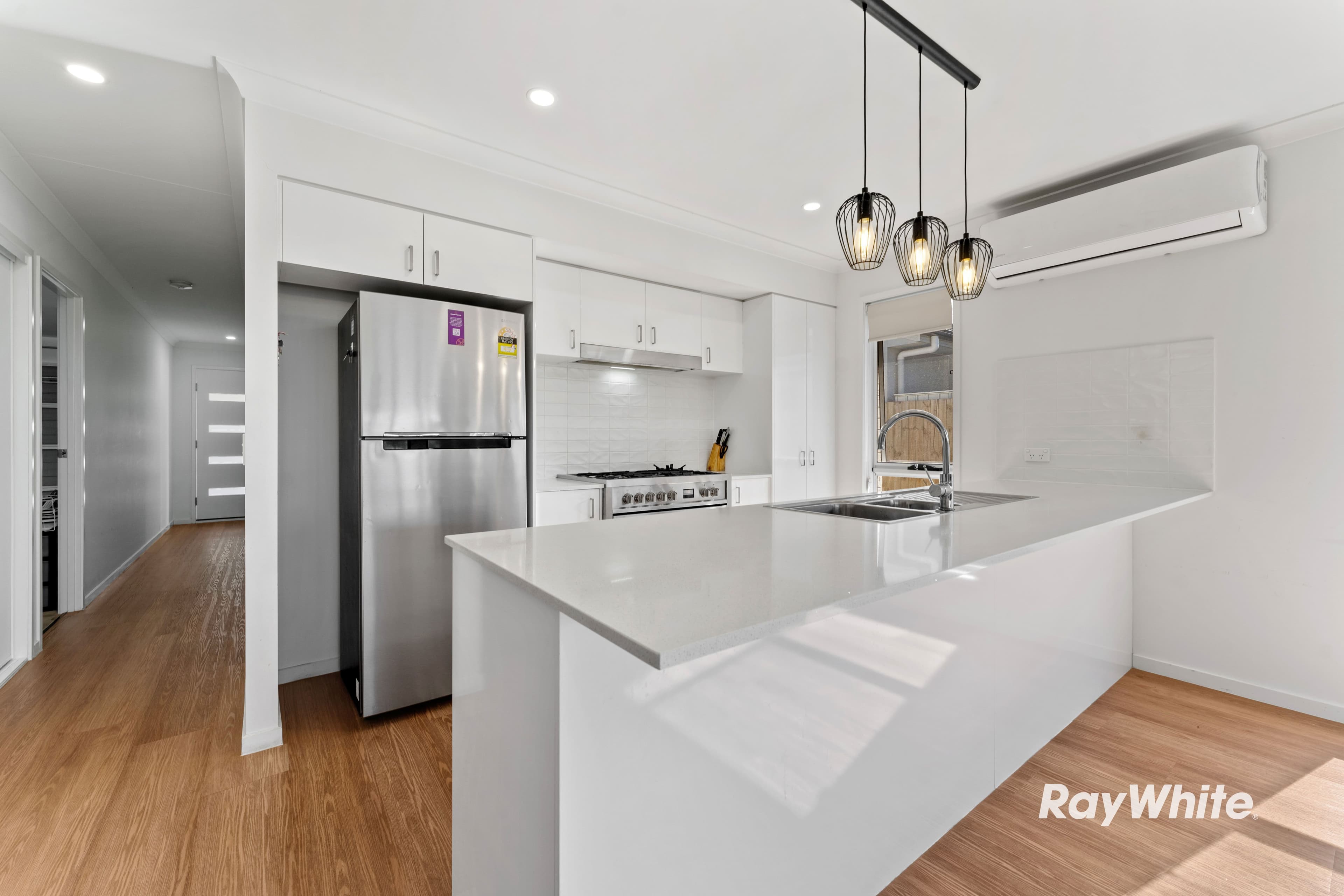 48 Niels Crescent, Park Ridge QLD 4125, Park Ridge - Thumbnail 2