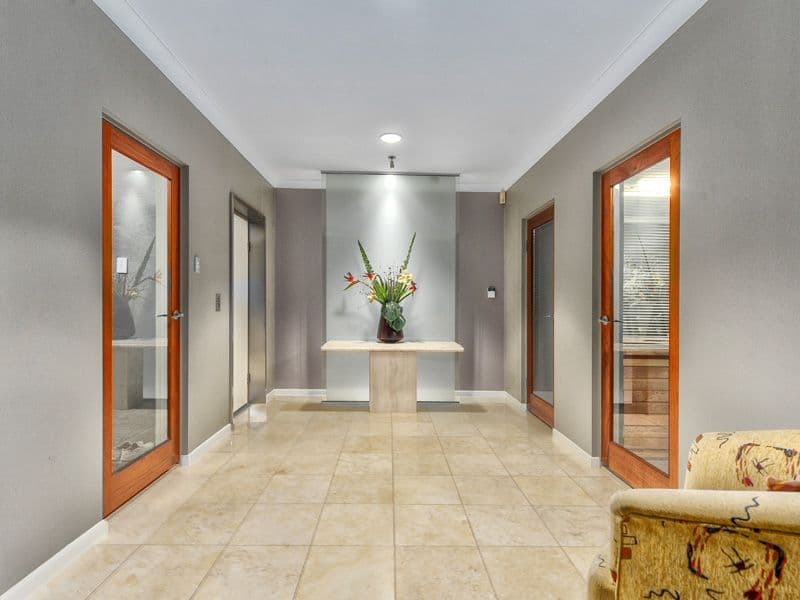 12 Golden Orchid Close, BARDON QLD 4065, Bardon - Thumbnail 2