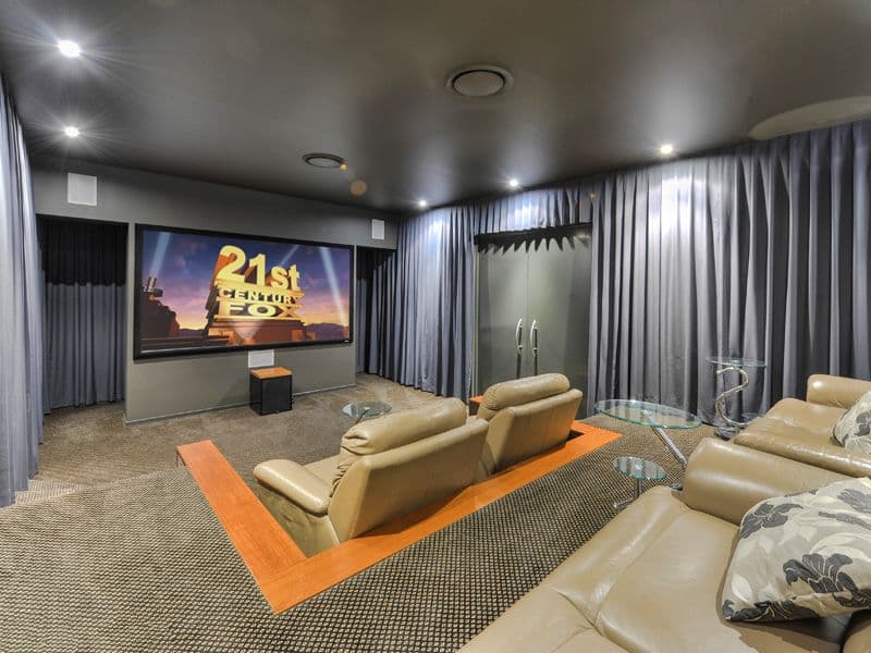 12 Golden Orchid Close, BARDON QLD 4065, Bardon - Thumbnail 4