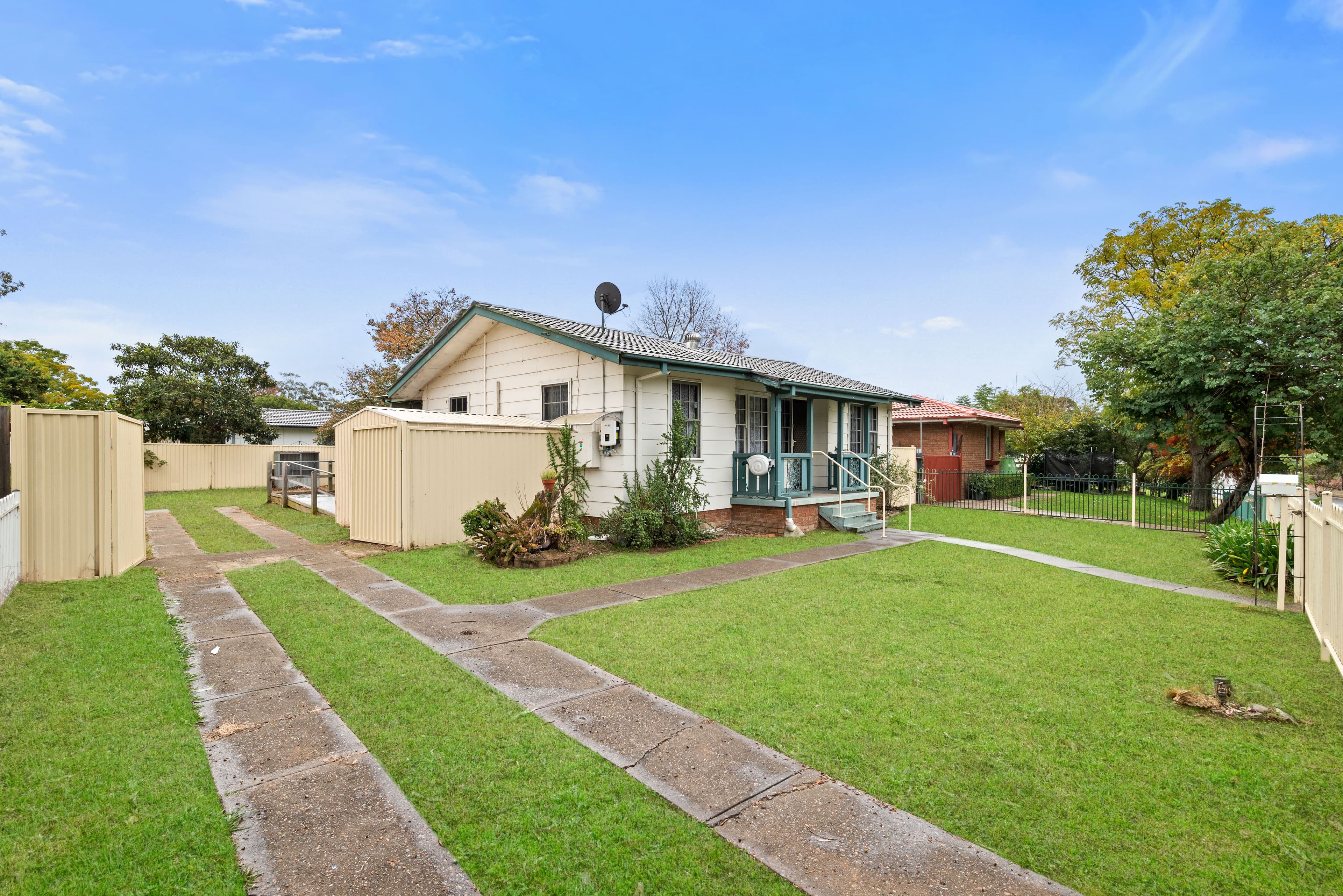 124 Eucalyptus Drive, Macquarie Fields NSW 2564, Macquarie Fields - Thumbnail 2