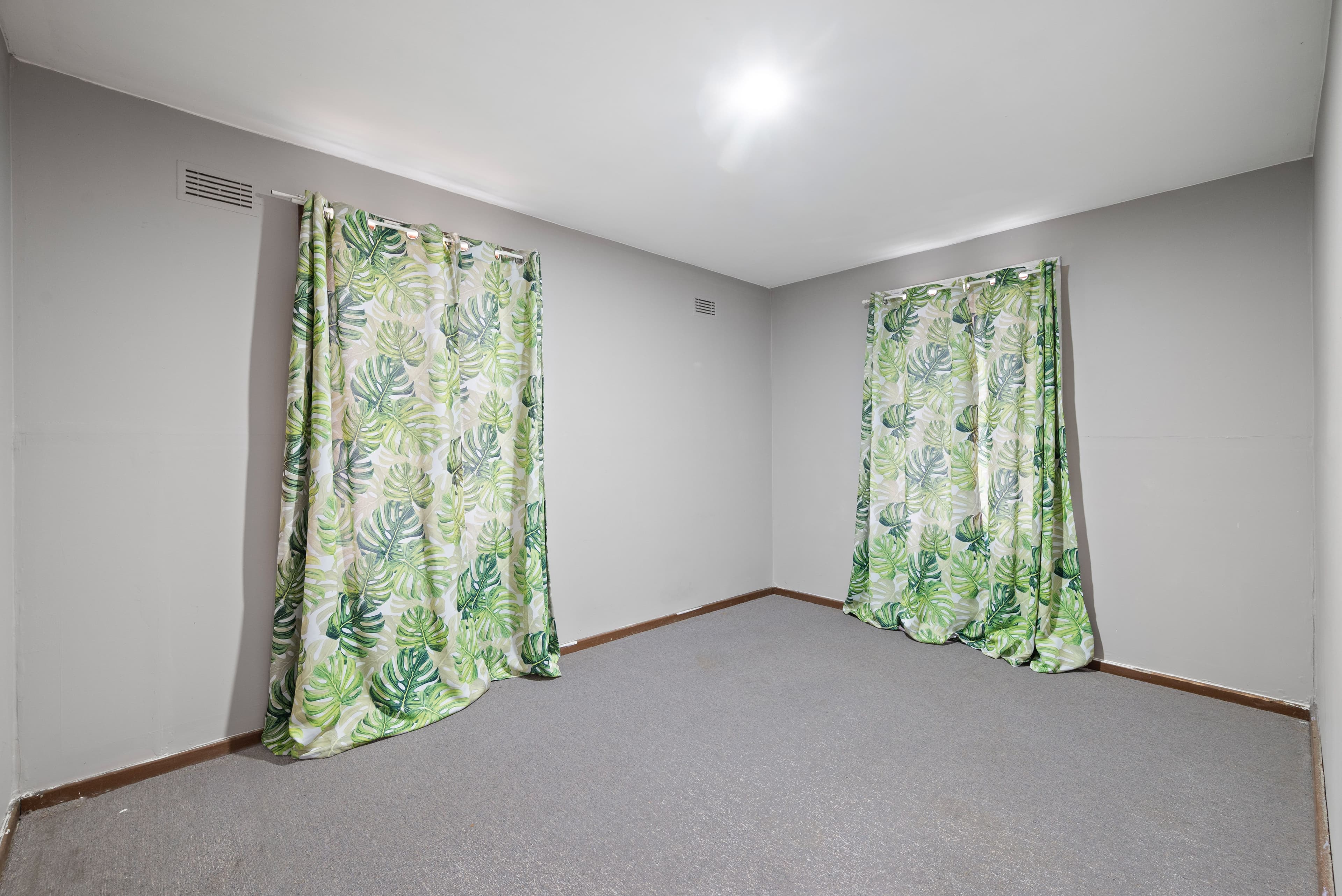 124 Eucalyptus Drive, Macquarie Fields NSW 2564, Macquarie Fields - Thumbnail 8