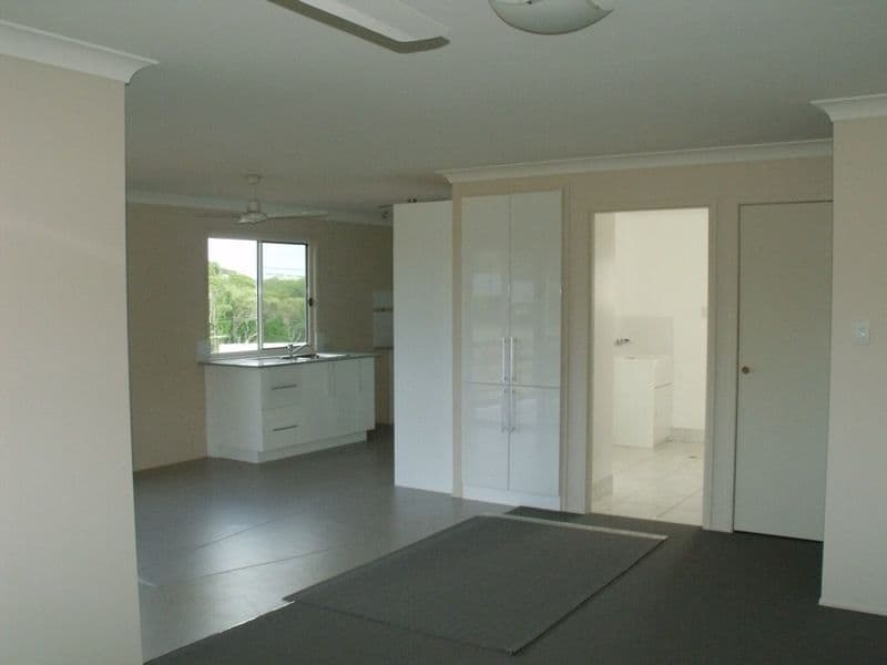 2 Elm Street, RUSSELL ISLAND QLD 4184, Russell Island - Thumbnail 7