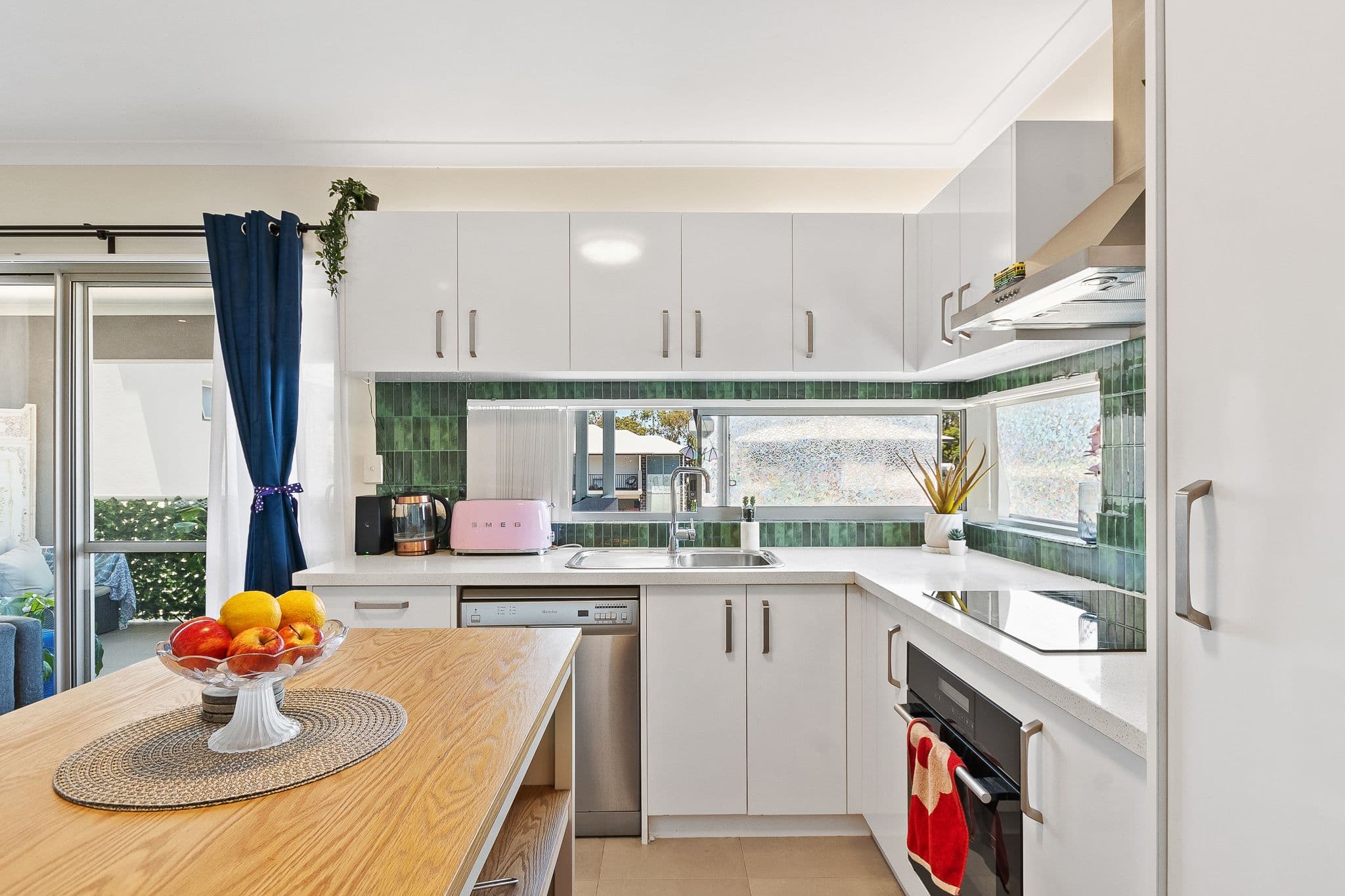 61 Hardey Road, Belmont WA 6104, Belmont - Thumbnail 2