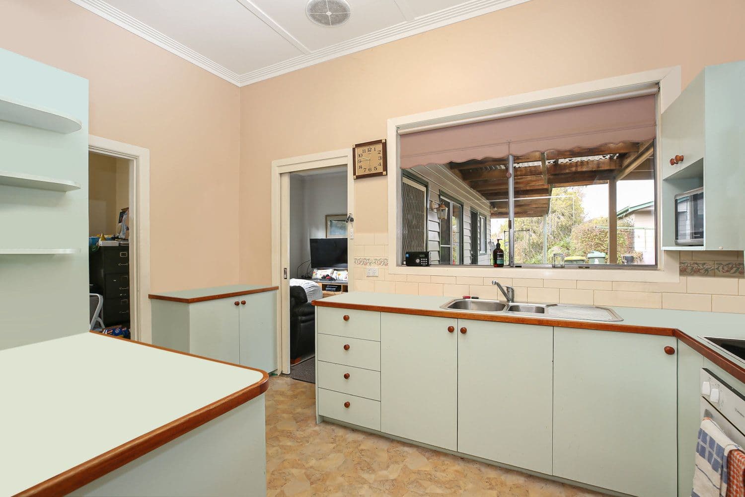 5 Dimora Avenue, Camperdown VIC 3260, Camperdown - Thumbnail 3