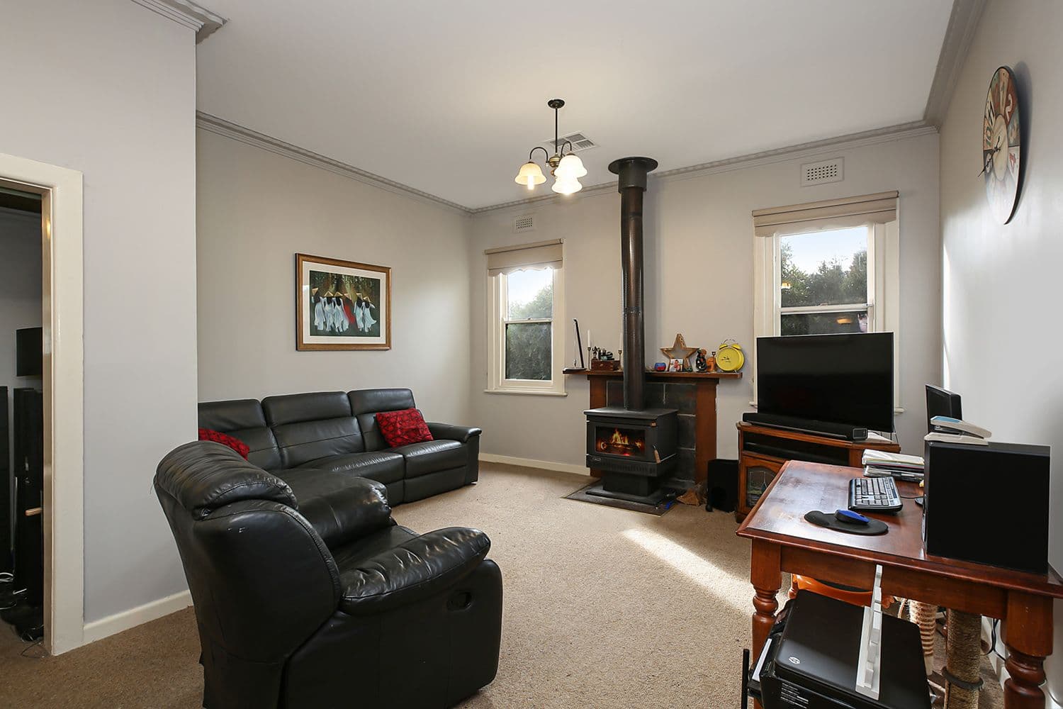 5 Dimora Avenue, Camperdown VIC 3260, Camperdown - Thumbnail 4