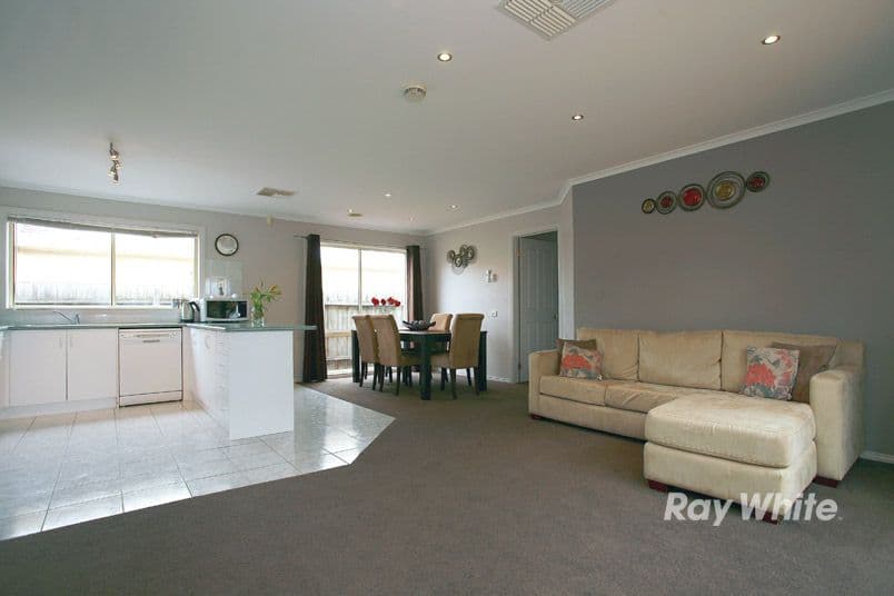 1 Fairhaven Boulevard, CRANBOURNE WEST VIC 3977, Cranbourne West - Thumbnail 4