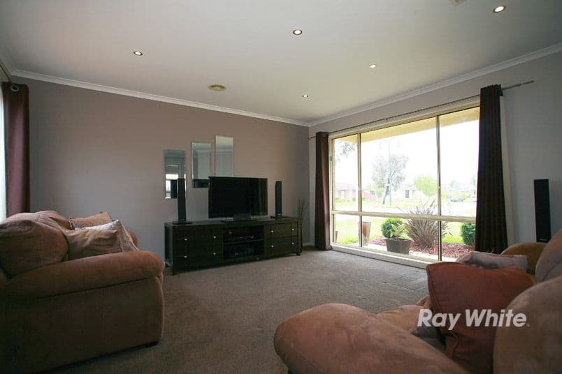 1 Fairhaven Boulevard, CRANBOURNE WEST VIC 3977, Cranbourne West - Thumbnail 5