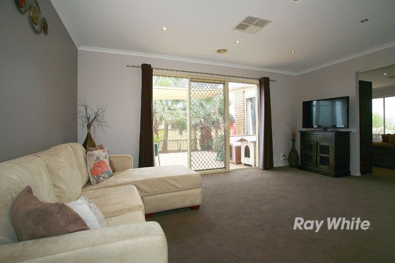 1 Fairhaven Boulevard, CRANBOURNE WEST VIC 3977, Cranbourne West - Thumbnail 8