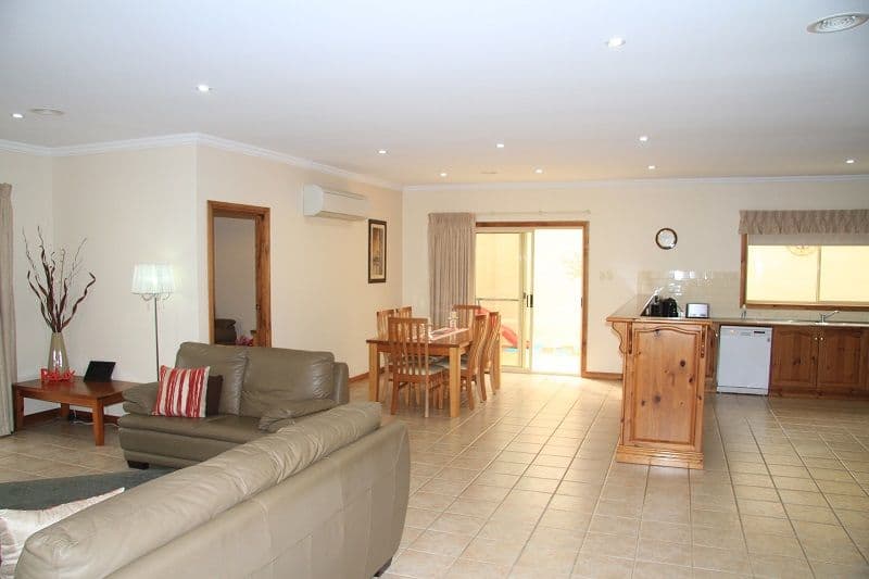 34 King Grove, Mount Gambier SA 5290, Mount Gambier - Thumbnail 3