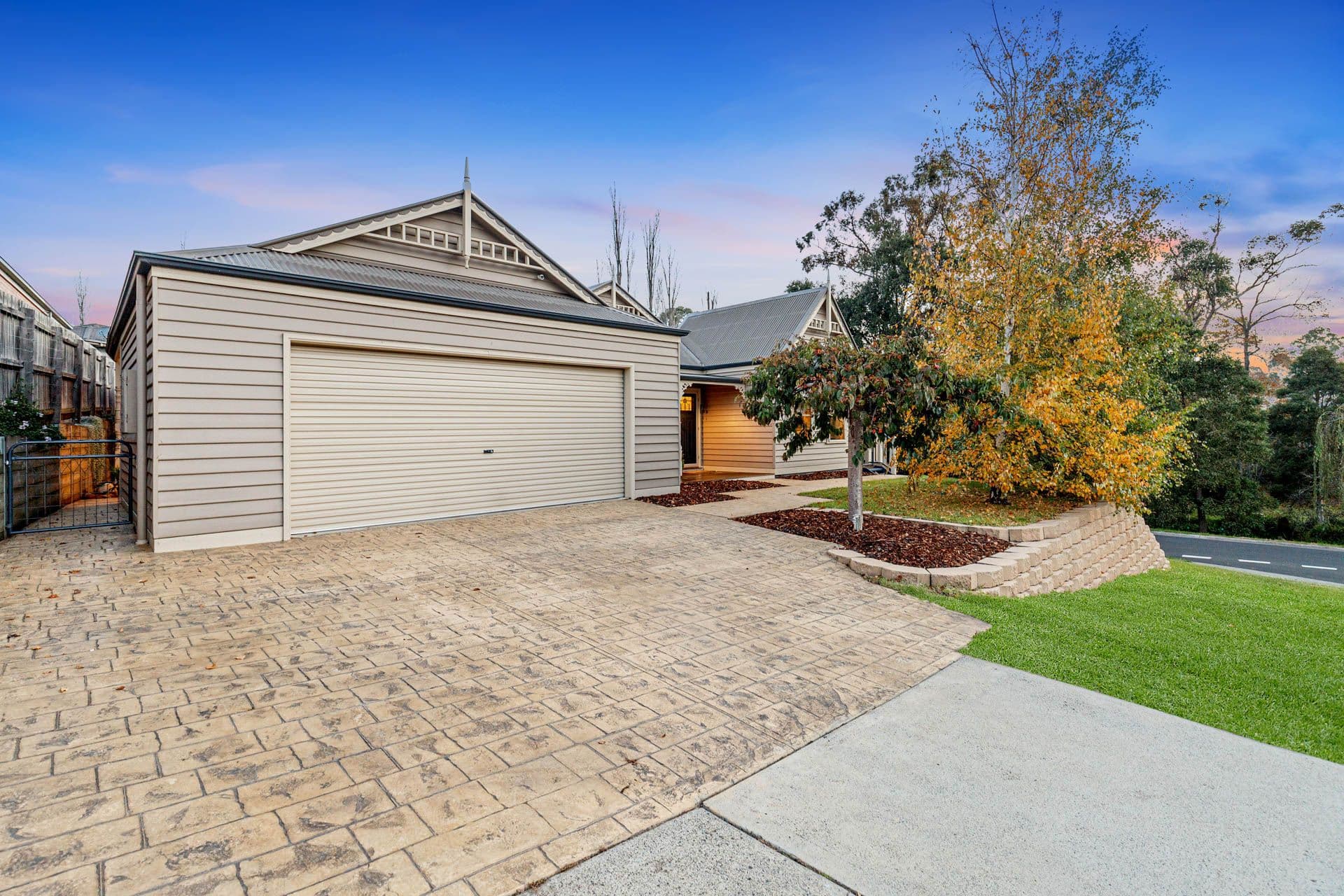 2 Dunmore Close, Langwarrin VIC 3910, Langwarrin - Thumbnail 2