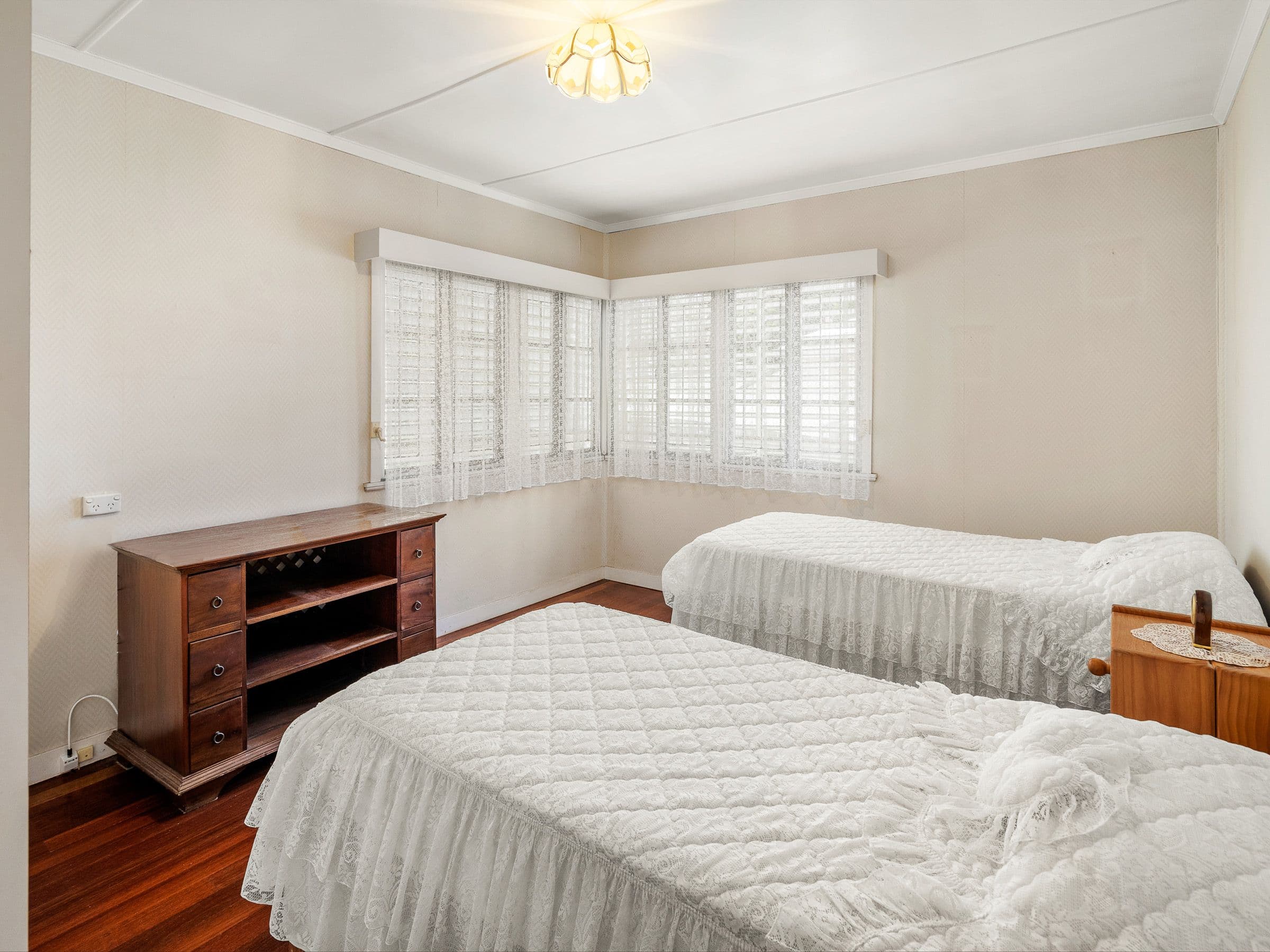84 Layard Street, Holland Park QLD 4121, Holland Park - Thumbnail 7