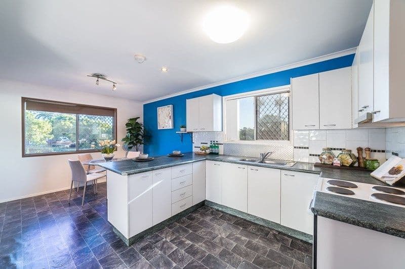 195 Juers Street, Kingston QLD 4114, Kingston - Thumbnail 2