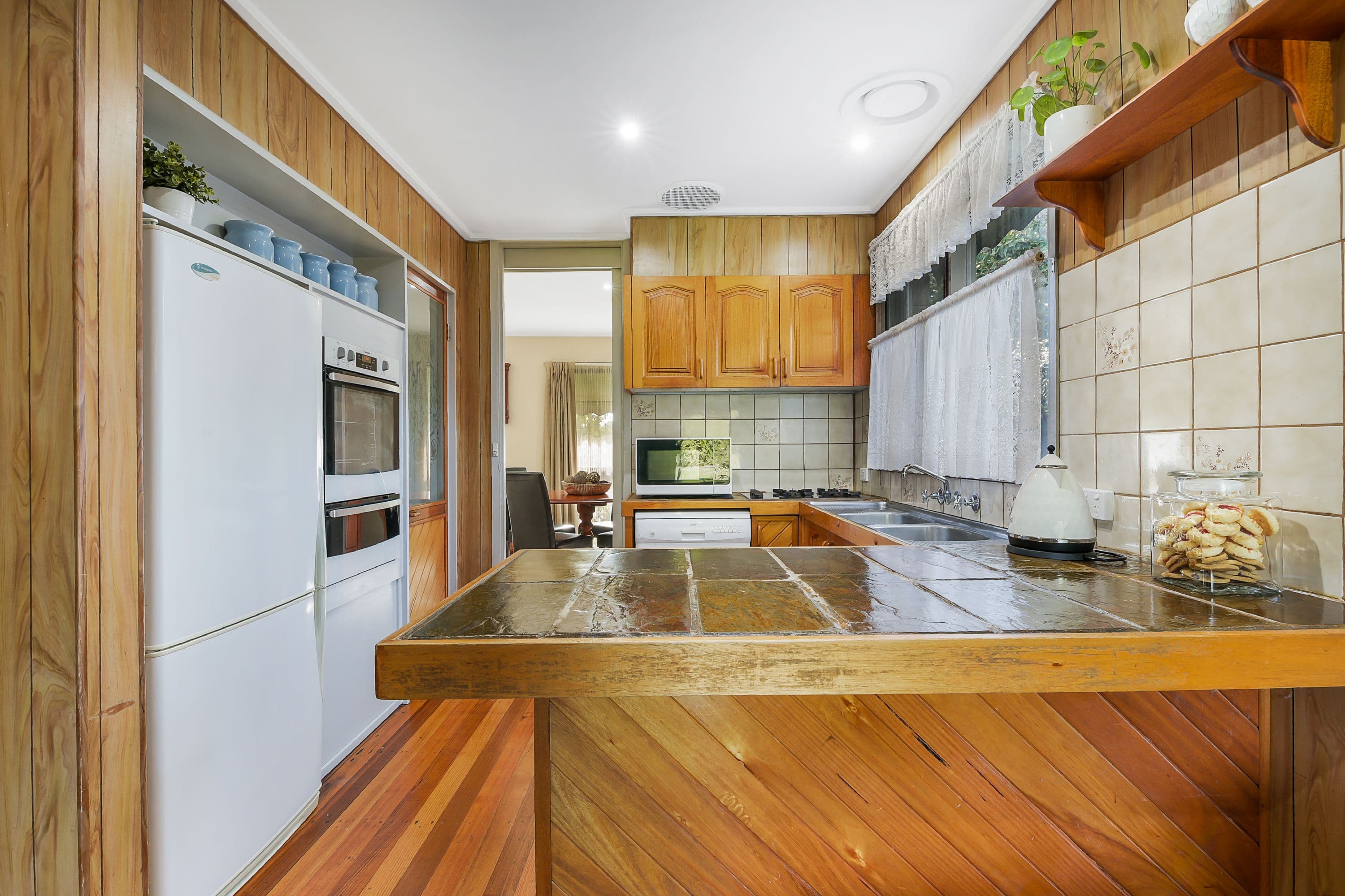 14 Golden Grove, Glen Waverley VIC 3150, Glen Waverley - Thumbnail 6