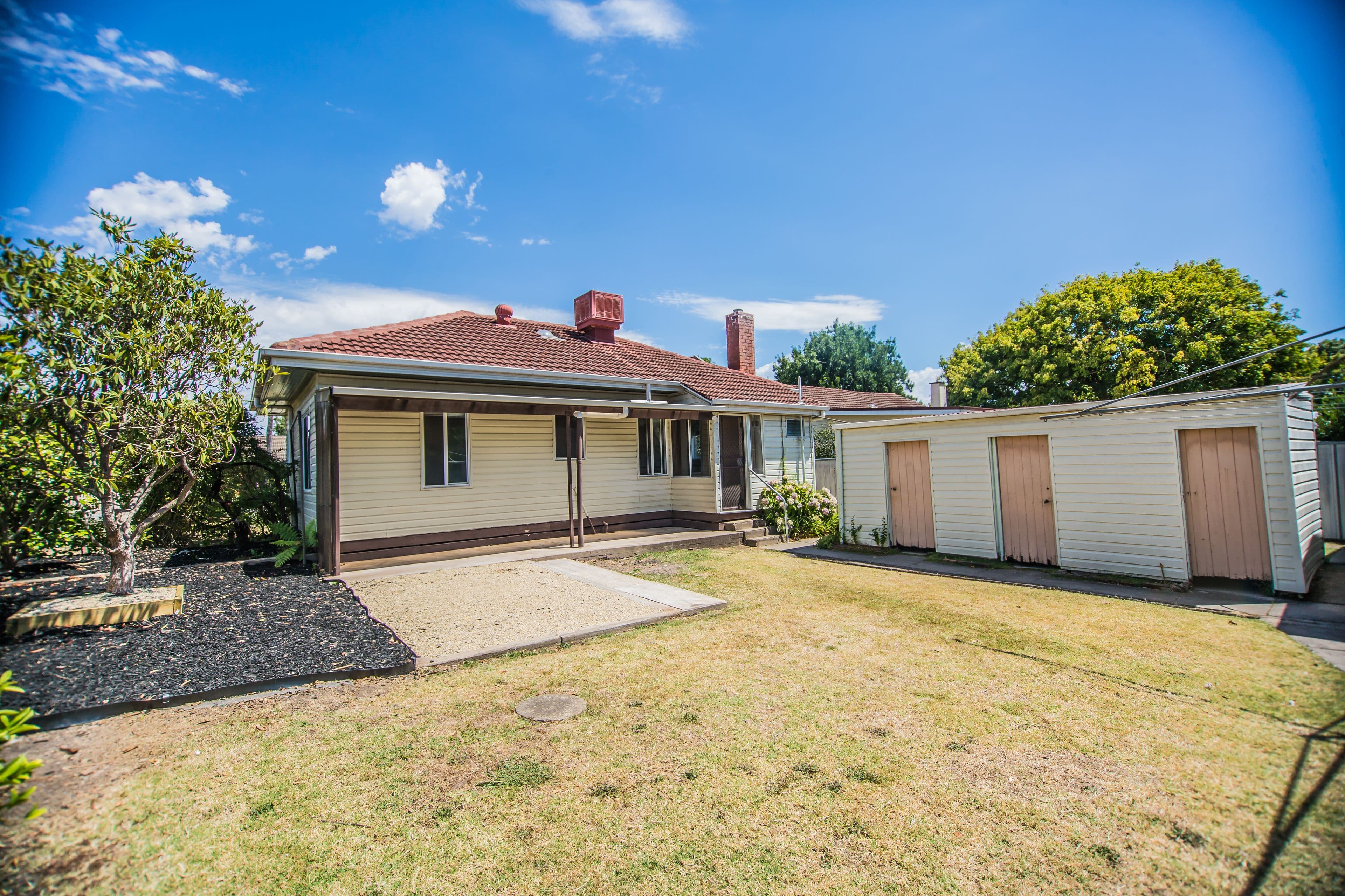 16 Finlason Street, Mansfield VIC 3722, Mansfield - Thumbnail 2