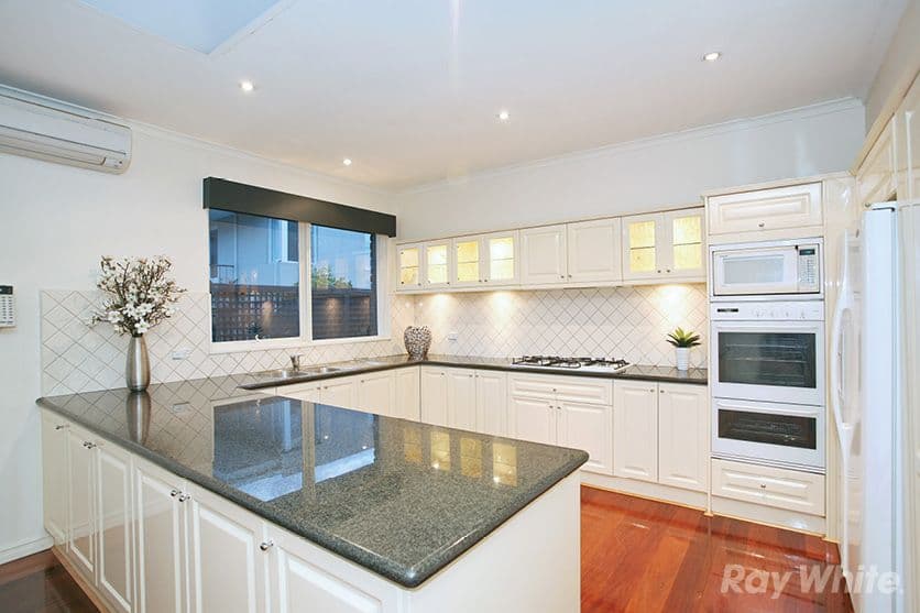12 The Woodland, Wheelers Hill VIC 3150, Wheelers Hill - Thumbnail 2