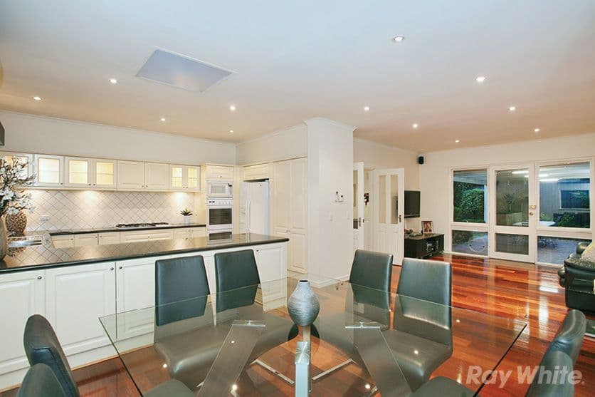 12 The Woodland, Wheelers Hill VIC 3150, Wheelers Hill - Thumbnail 4