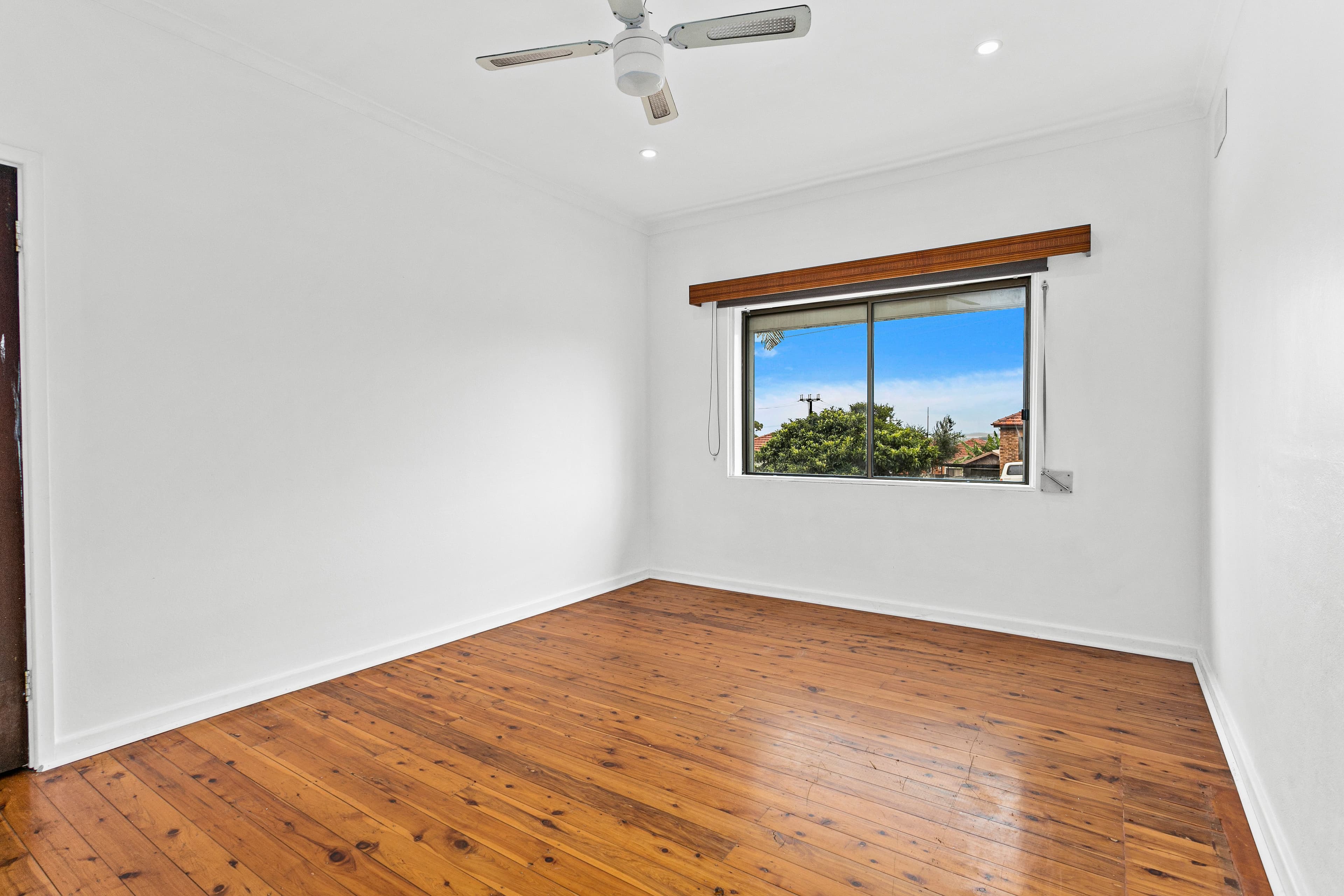 196 Flagstaff Road, Lake Heights NSW 2502, Lake Heights - Thumbnail 6