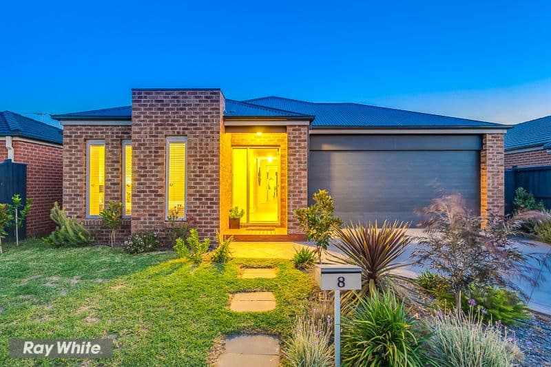 8 Beagle Street, Tarneit VIC 3029, Tarneit - Image 1