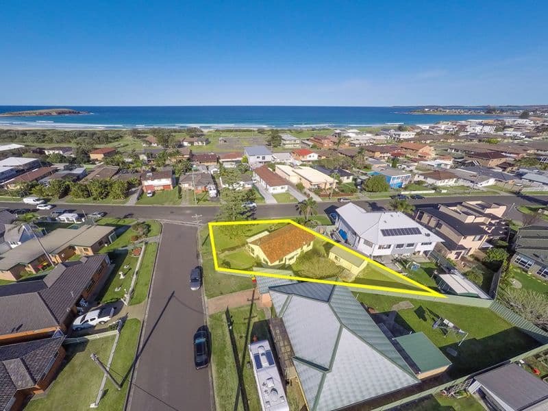 27 Stephanie Avenue, Warilla - Image 1