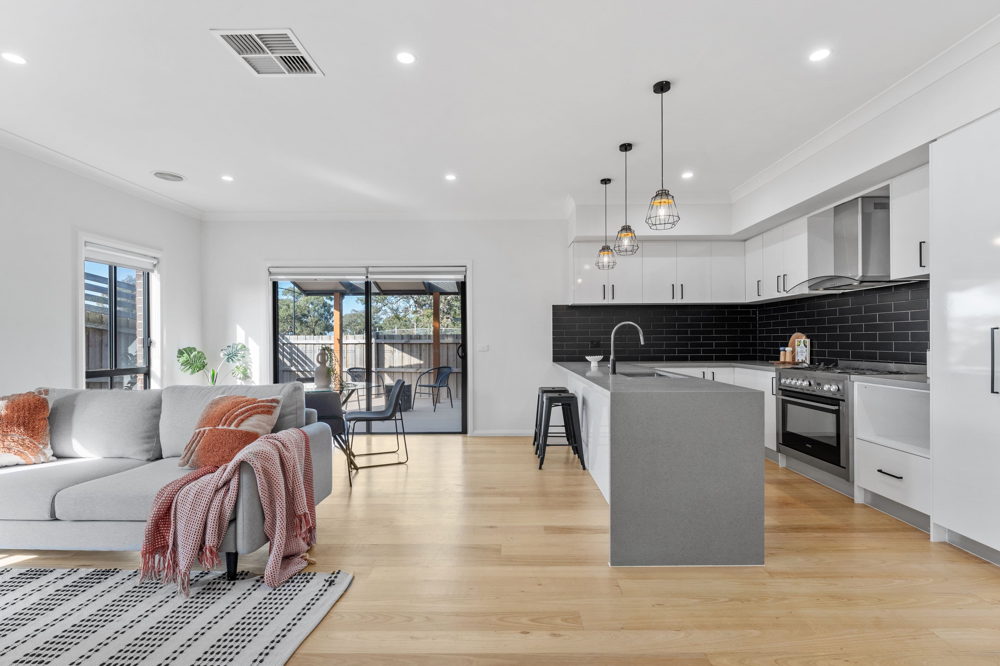2 Westferry Avenue, Wollert VIC 3750, Wollert - Thumbnail 2