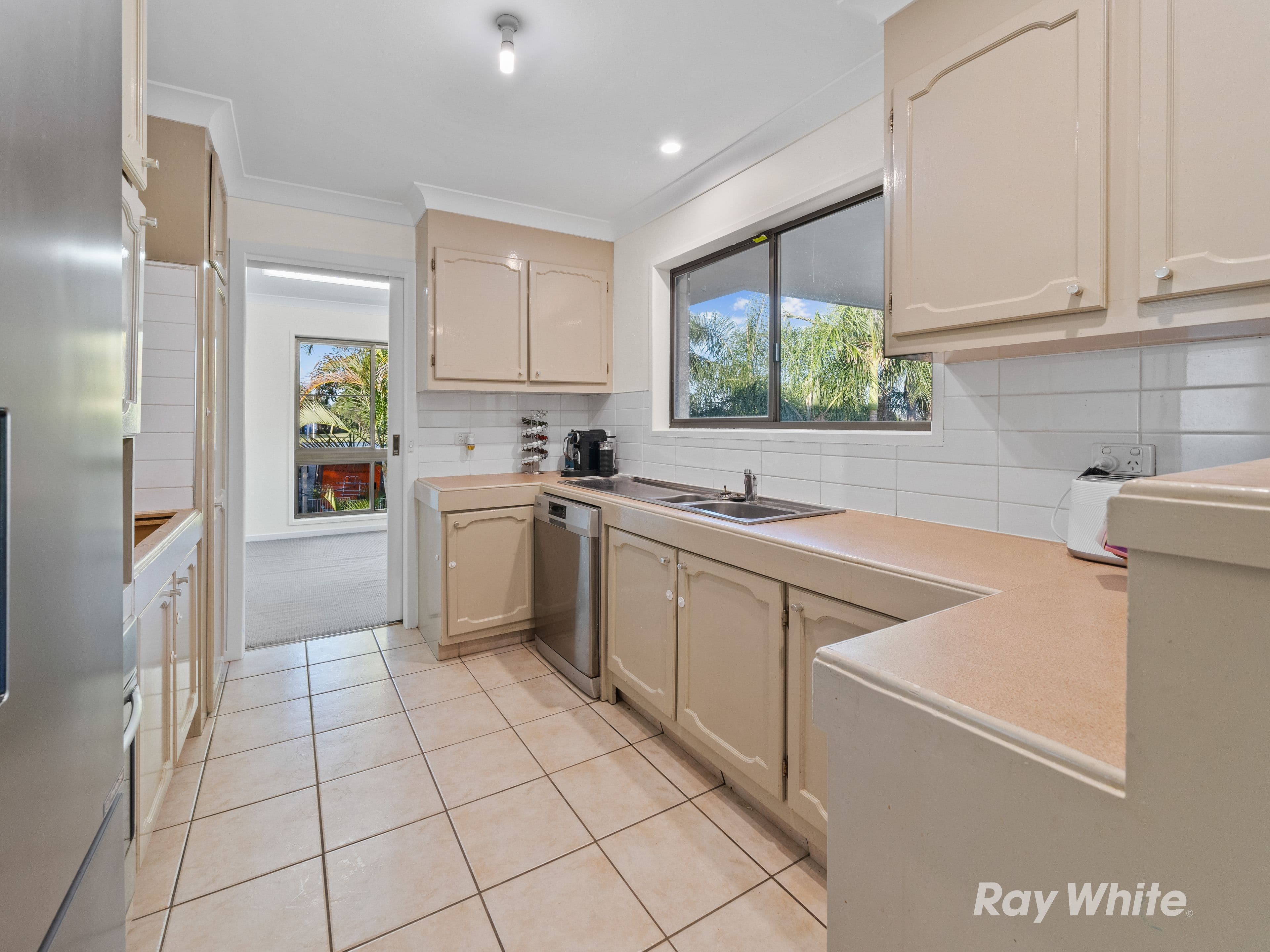 4 Cornwall Street, Eastern Heights QLD 4305, Eastern Heights - Thumbnail 4