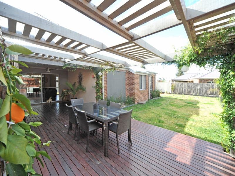 4 Arinya Close, ASCOT VIC 3551, Ascot - Image 1