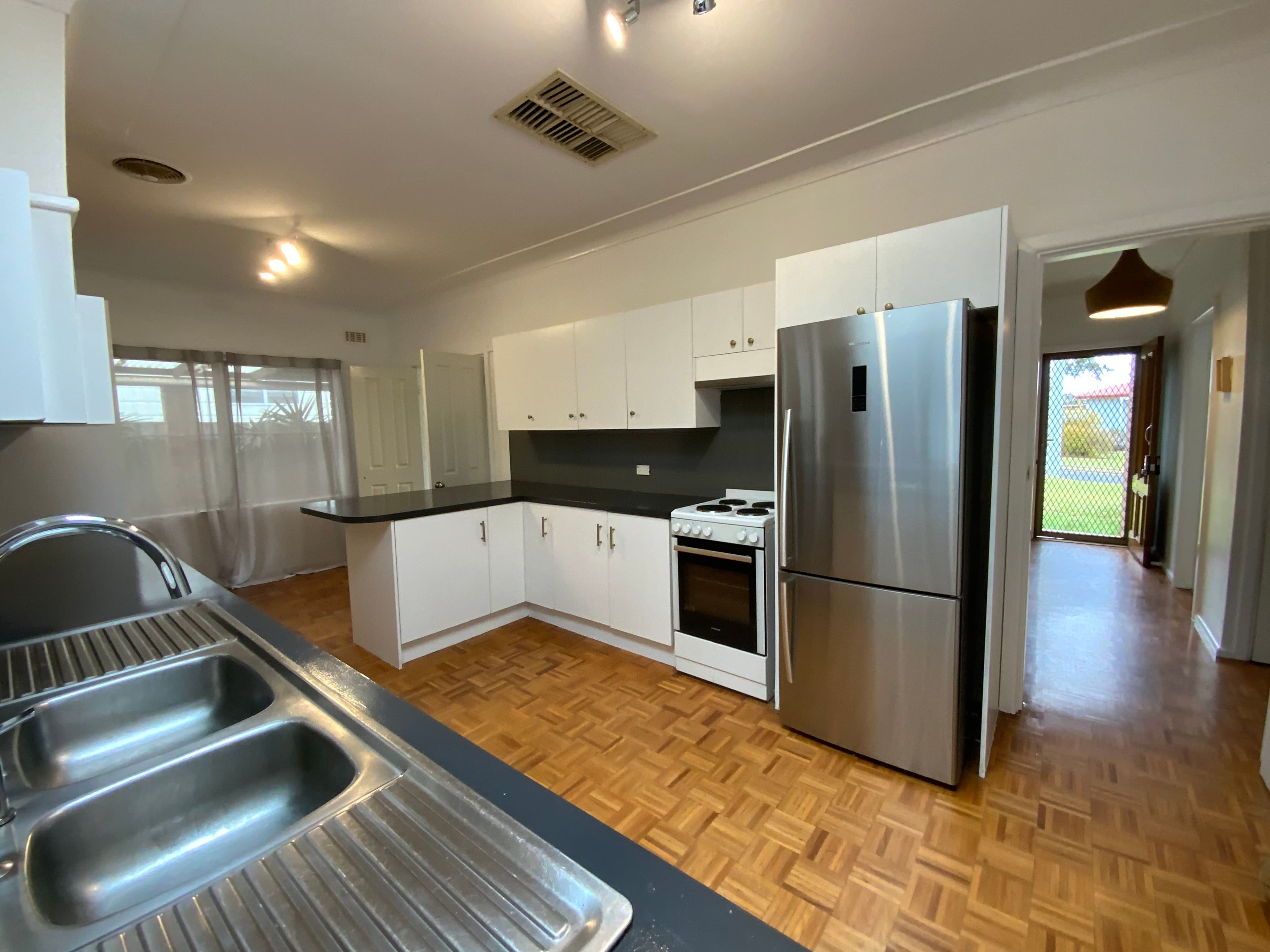 7 Youll Street, Griffith NSW 2680, Griffith - Thumbnail 7