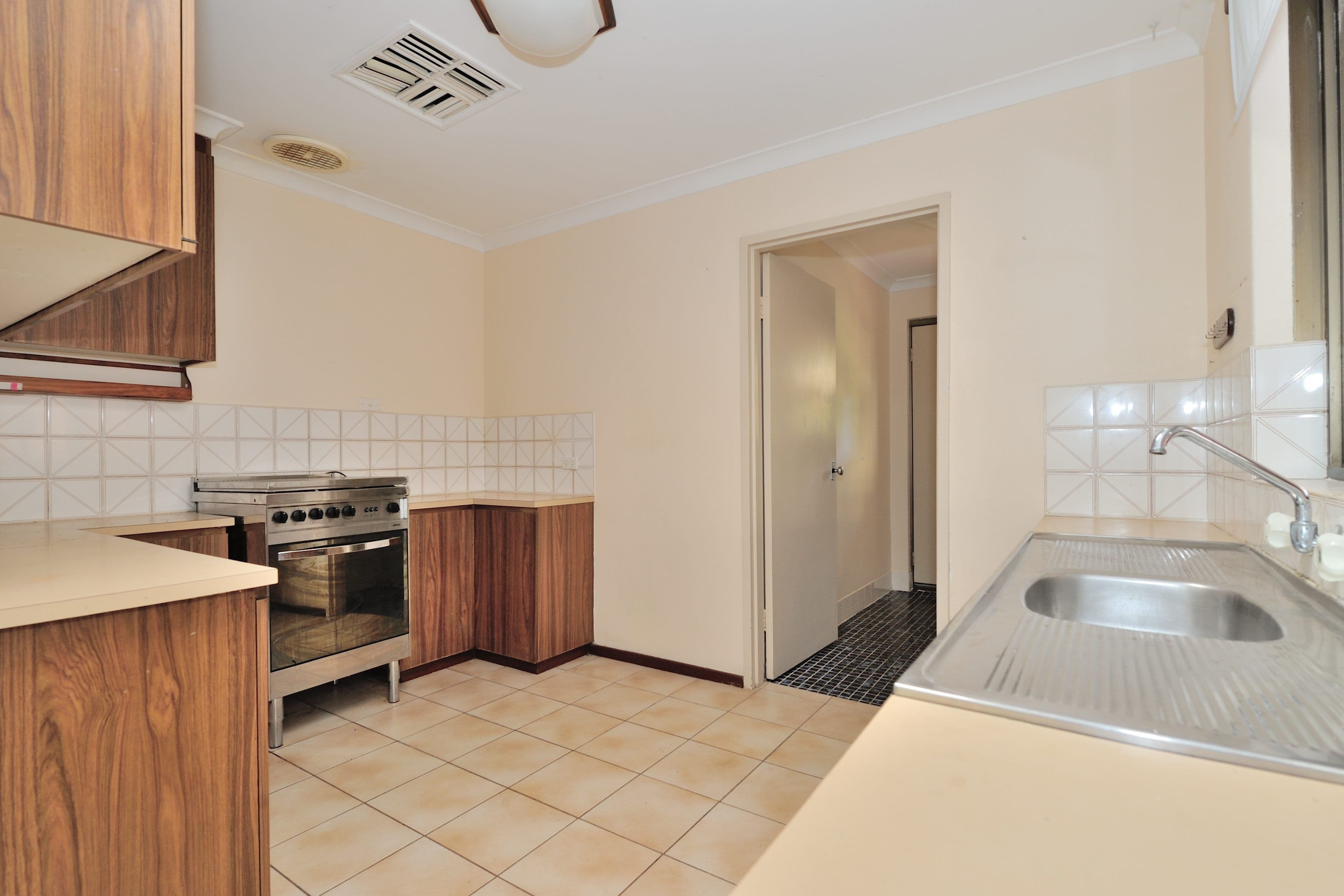 28 Majella Road, Westminster WA 6061, Westminster - Thumbnail 6