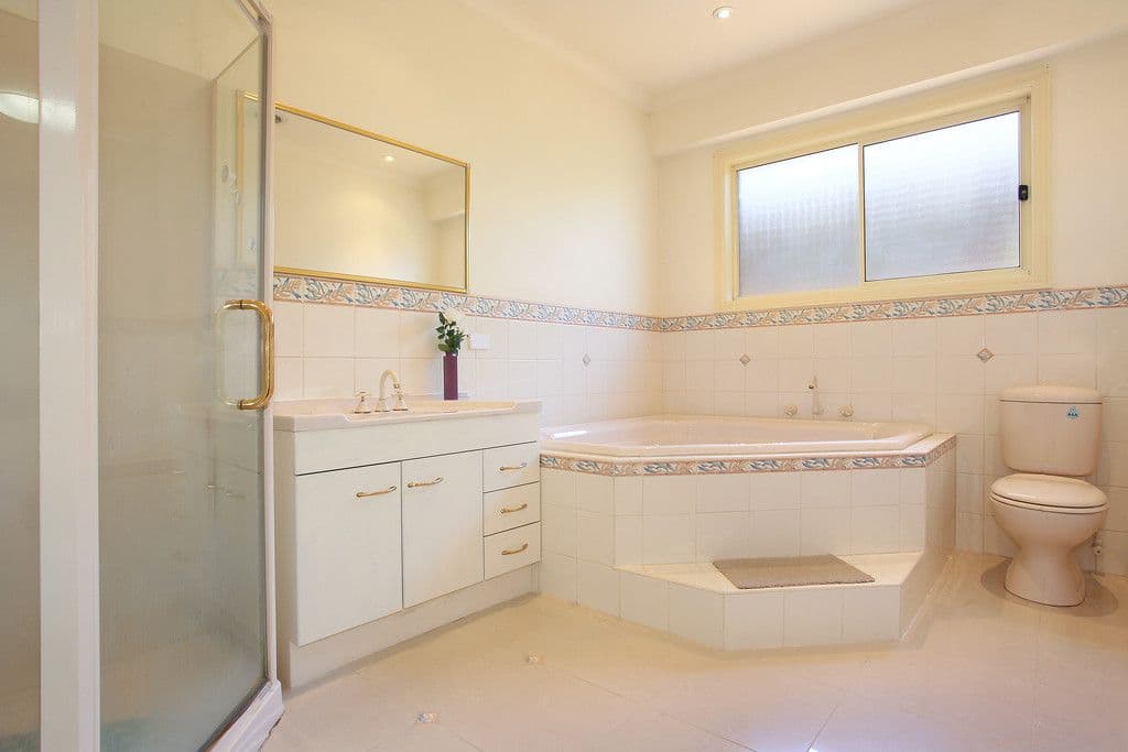 64 Haughton Road, OAKLEIGH VIC 3166, Oakleigh - Thumbnail 5