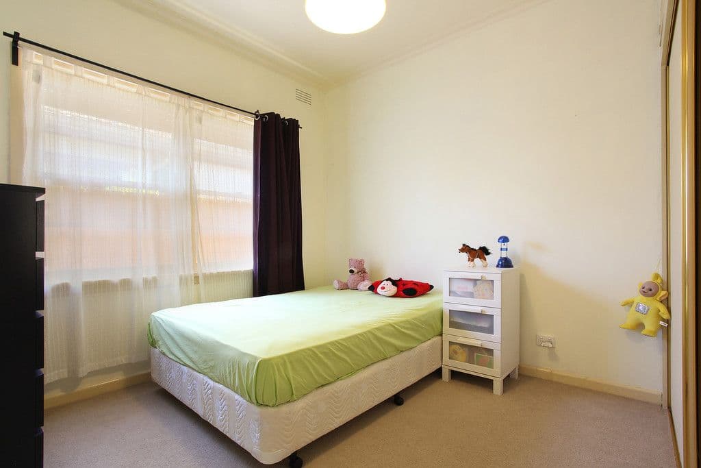 64 Haughton Road, OAKLEIGH VIC 3166, Oakleigh - Thumbnail 6