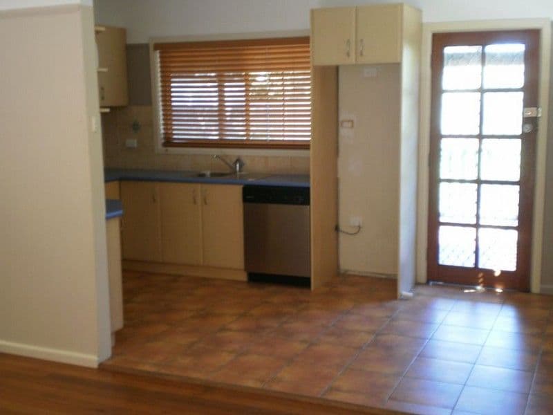 13 Devonshire Crescent, OAK FLATS NSW 2529, Oak Flats - Thumbnail 3