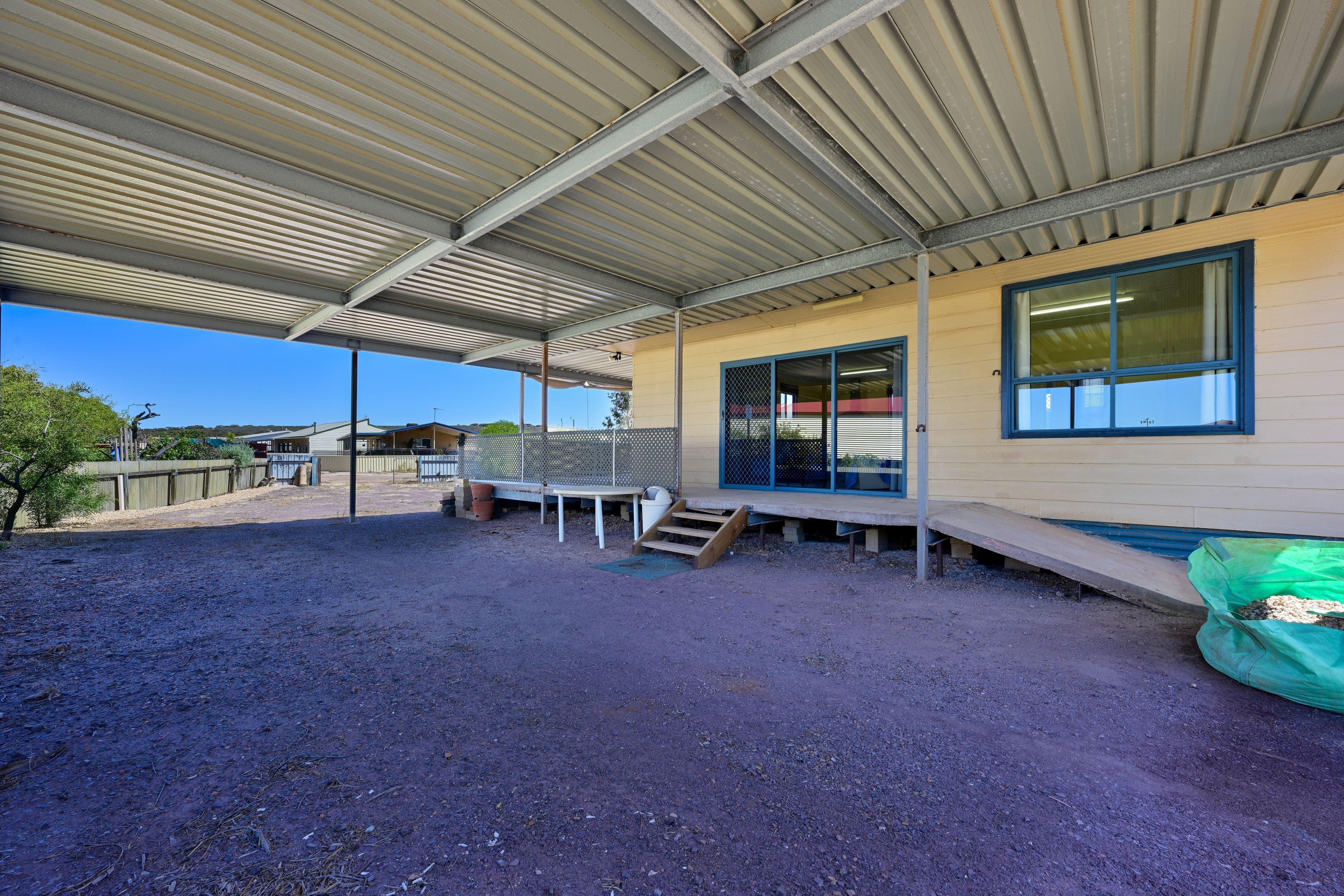 5 Pool Crescent, Miranda SA 5700, Miranda - Thumbnail 4