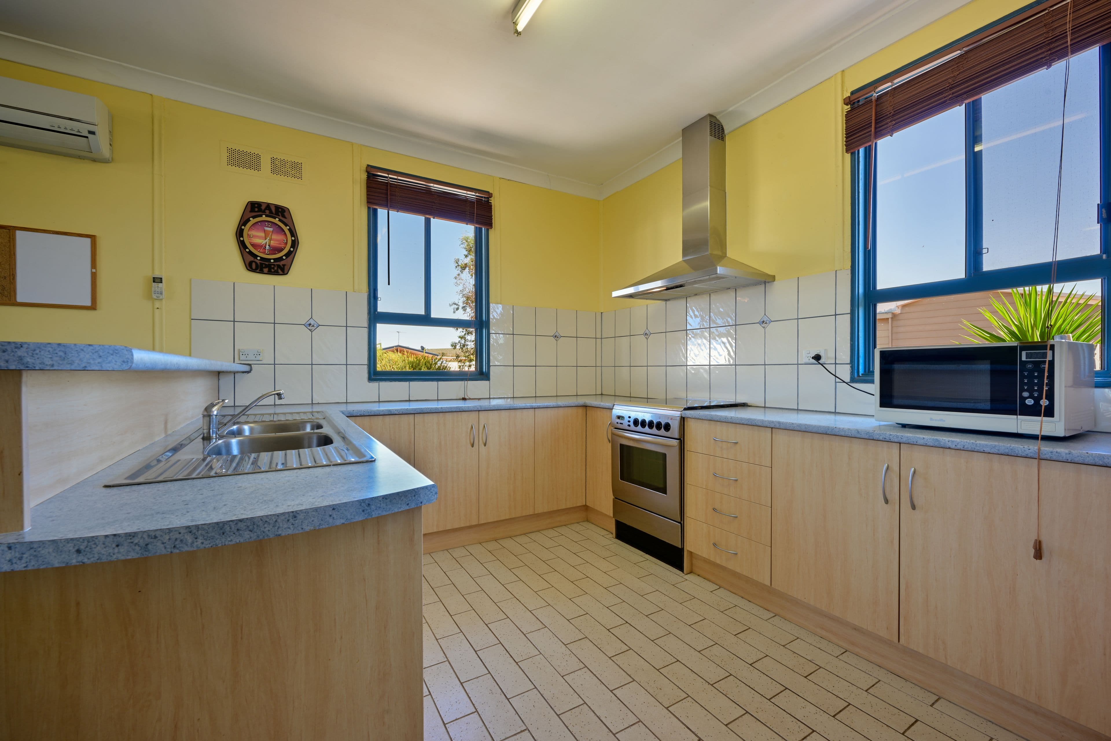5 Pool Crescent, Miranda SA 5700, Miranda - Thumbnail 6