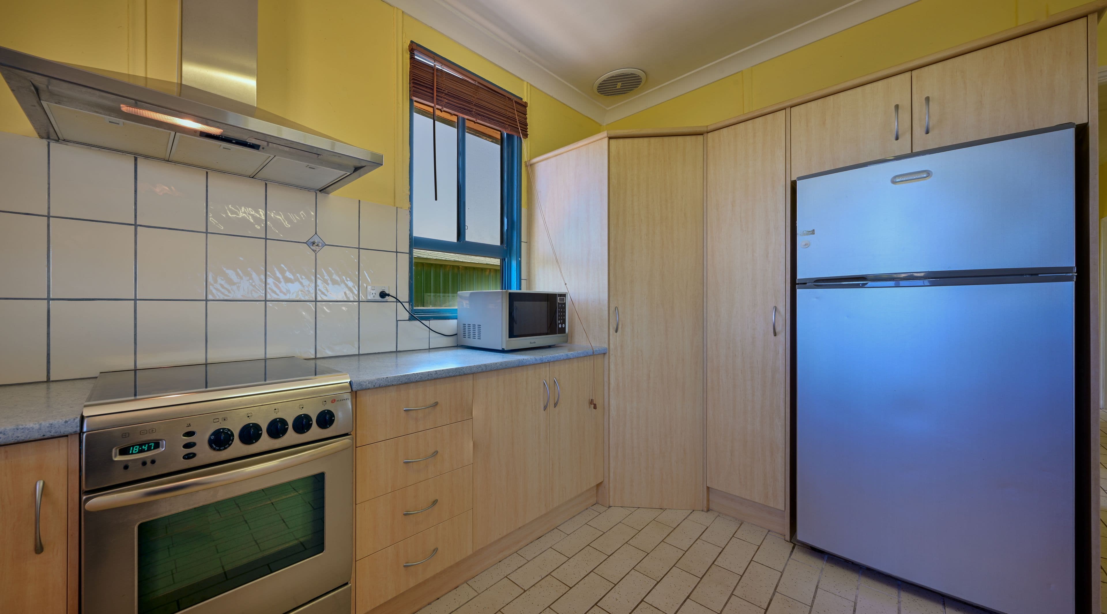 5 Pool Crescent, Miranda SA 5700, Miranda - Thumbnail 7