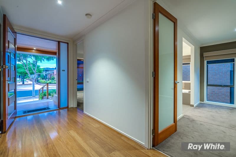 21 Breasley Parkway, Point Cook VIC 3030, Point Cook - Thumbnail 2