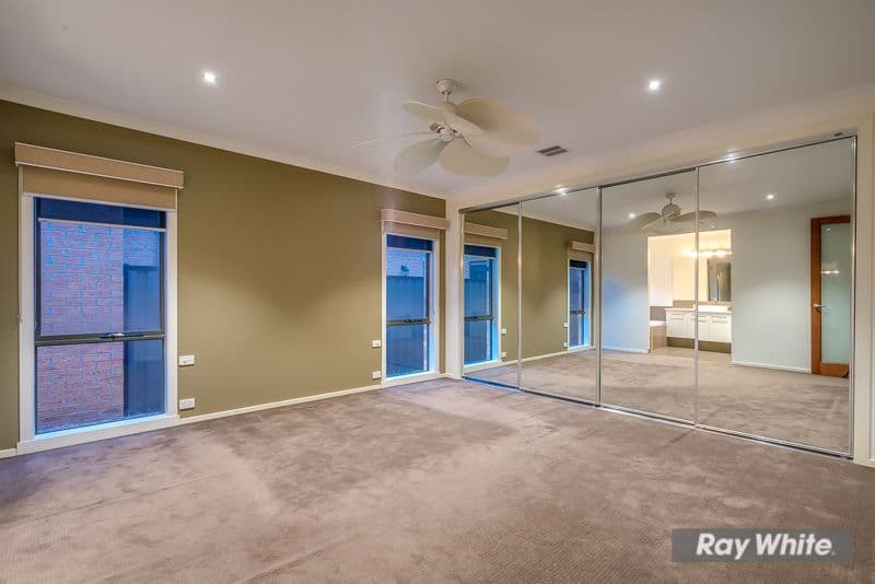 21 Breasley Parkway, Point Cook VIC 3030, Point Cook - Thumbnail 4