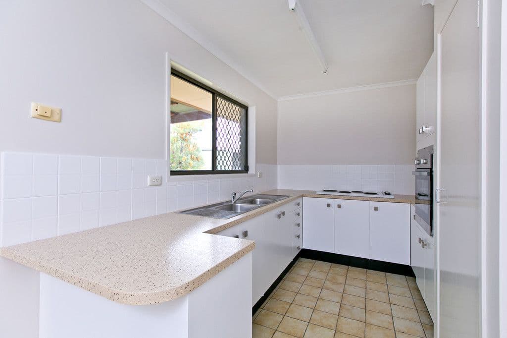 7 Lapford Court, Alexandra Hills QLD 4161, Alexandra Hills - Thumbnail 5
