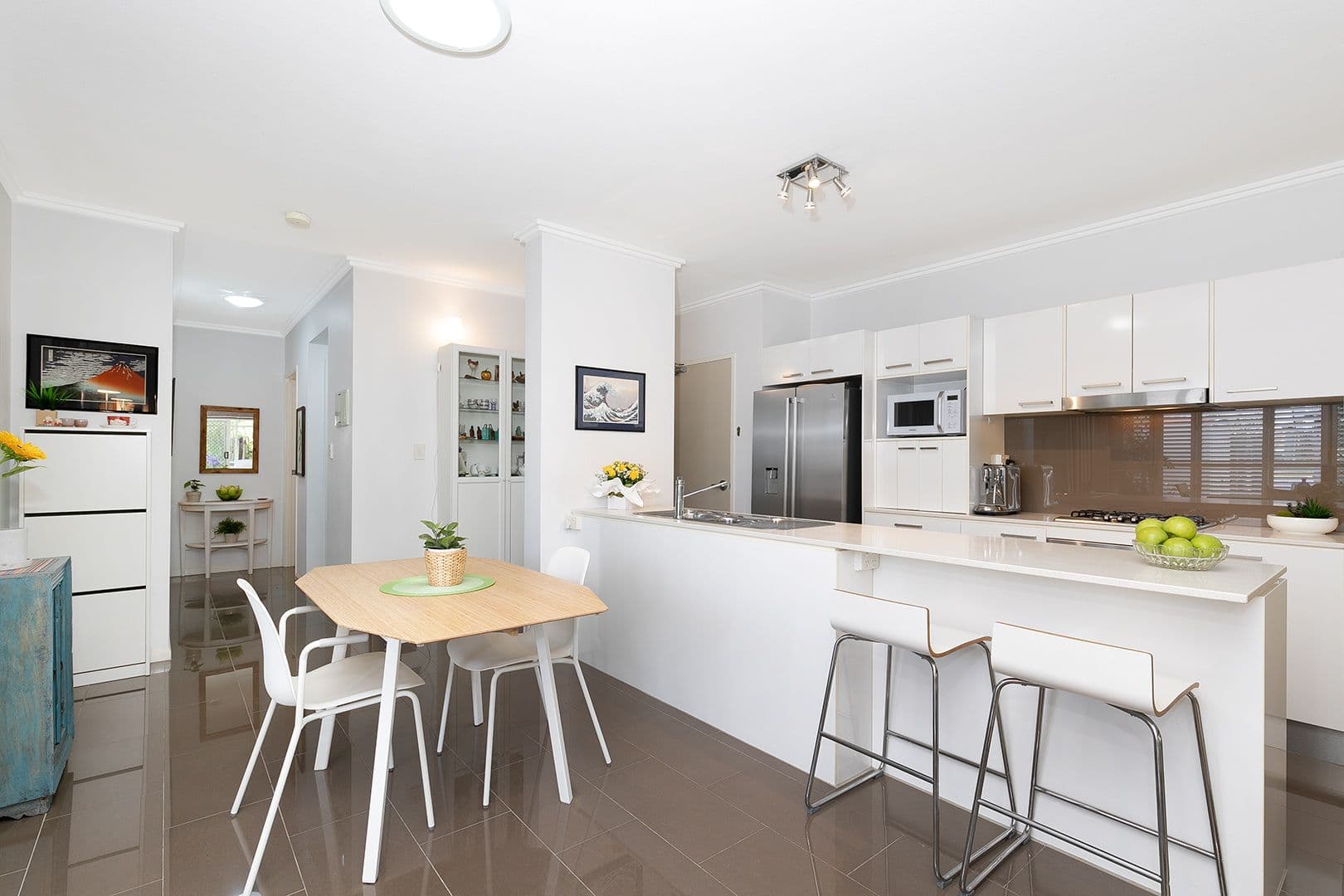 10 Lynne Grove Avenue, Corinda QLD 4075, Corinda - Thumbnail 3