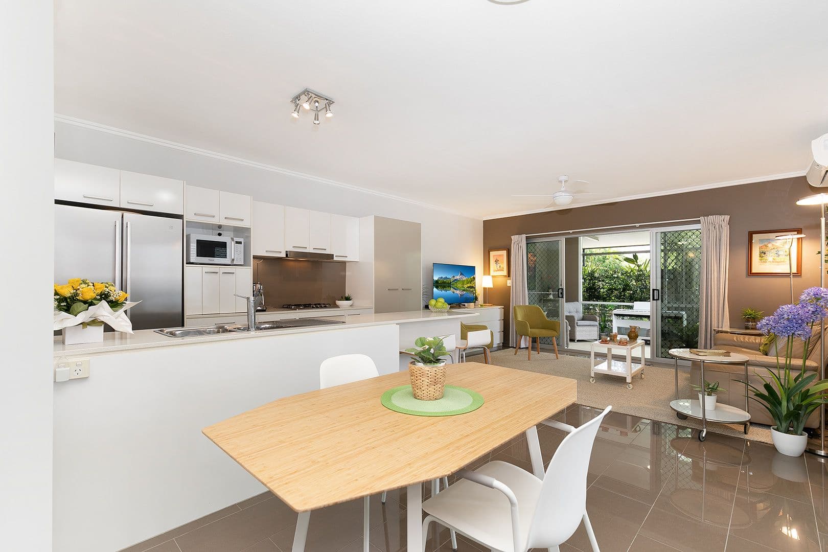 10 Lynne Grove Avenue, Corinda QLD 4075, Corinda - Thumbnail 4