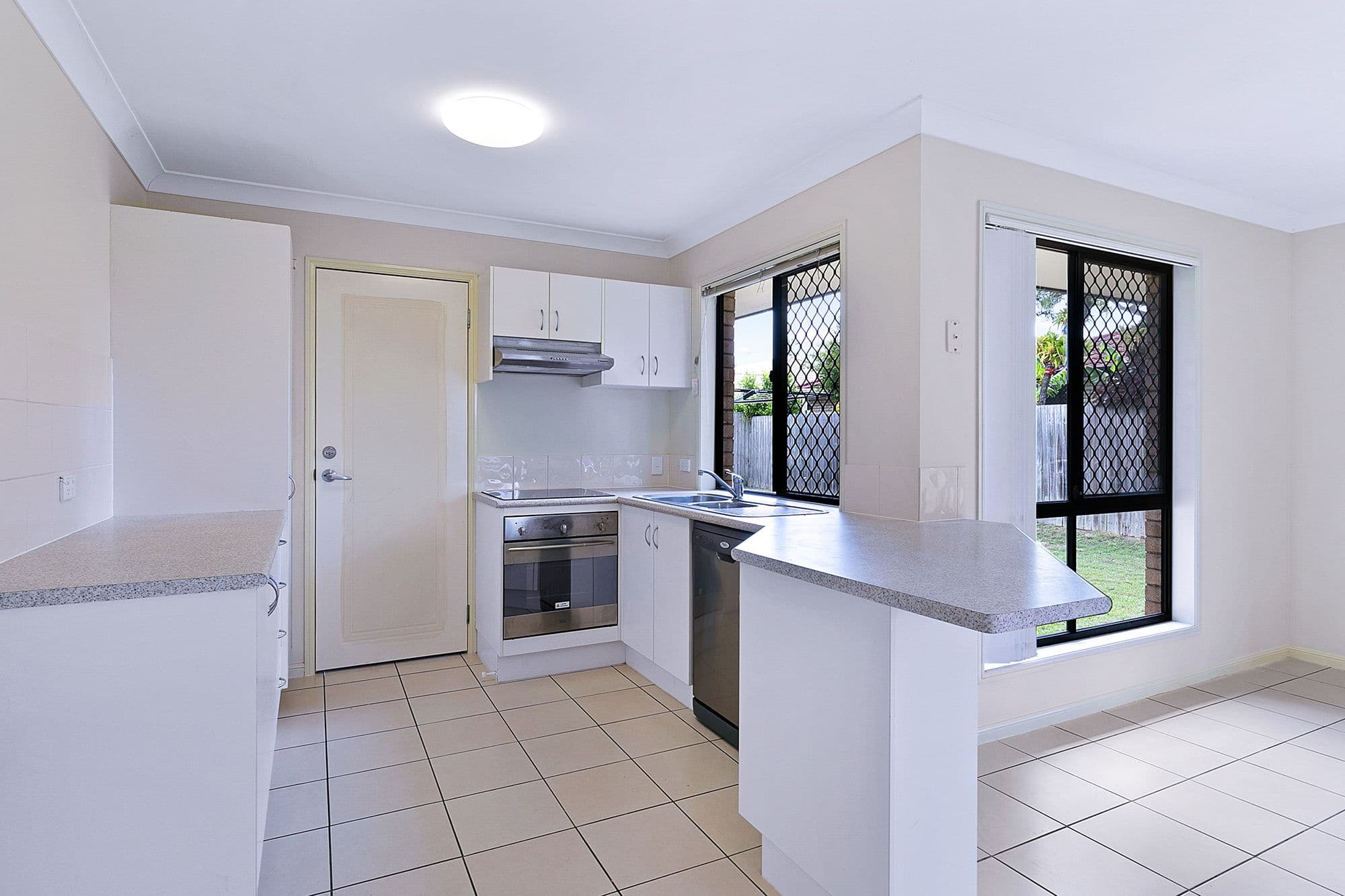 8 Mavis Court, Rothwell QLD 4022, Rothwell - Thumbnail 3