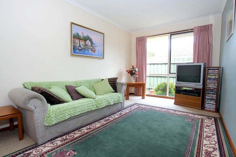 11 Newstead Way, WANTIRNA SOUTH VIC 3152, Wantirna South - Thumbnail 2