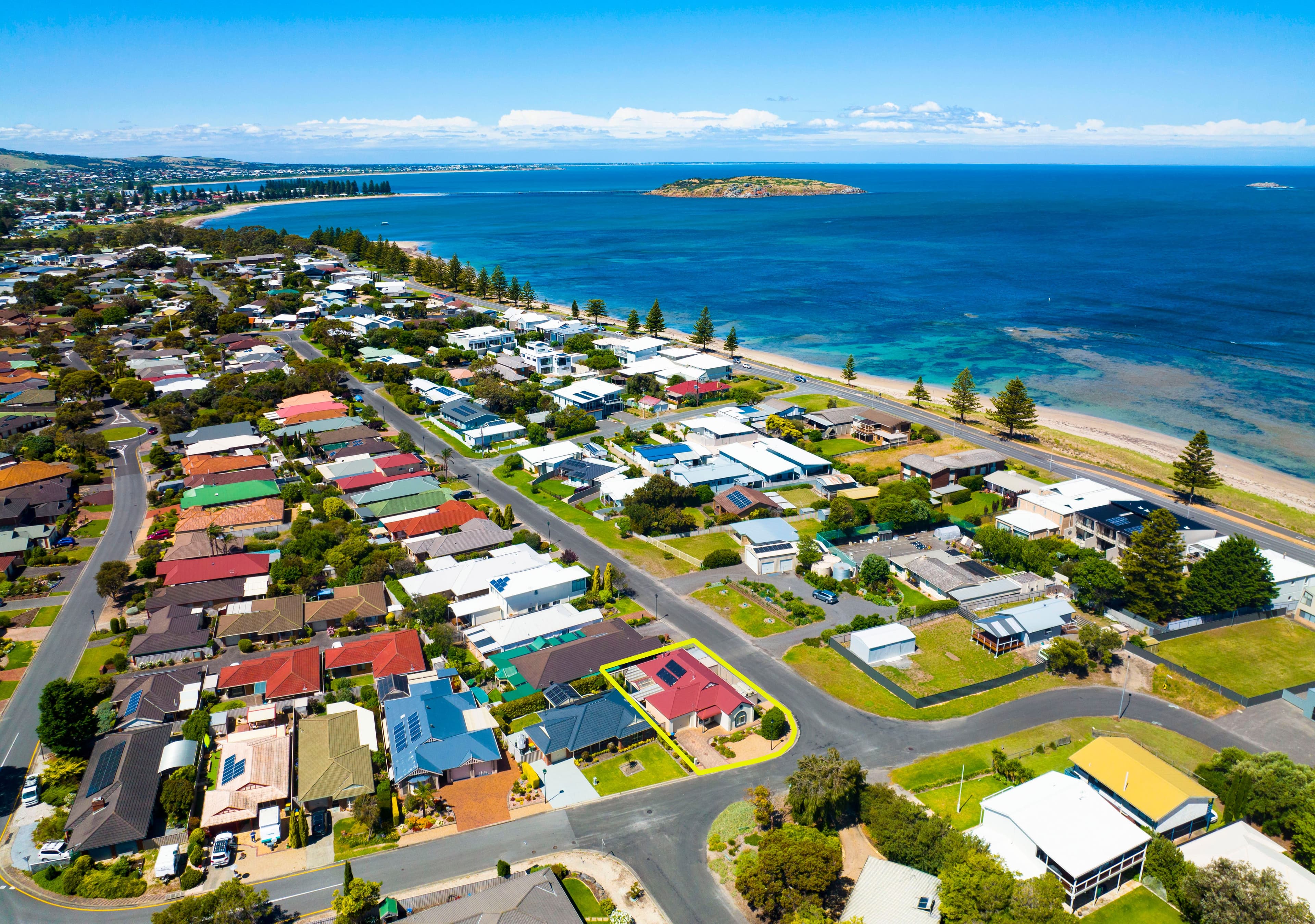 6 Henry Street, Encounter Bay SA 5211, Encounter Bay - Image 1