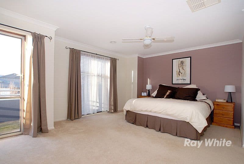 9 Angelique Street, BERWICK VIC 3806, Berwick - Thumbnail 5