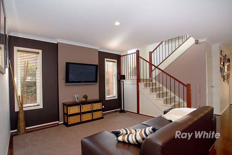 9 Angelique Street, BERWICK VIC 3806, Berwick - Thumbnail 7