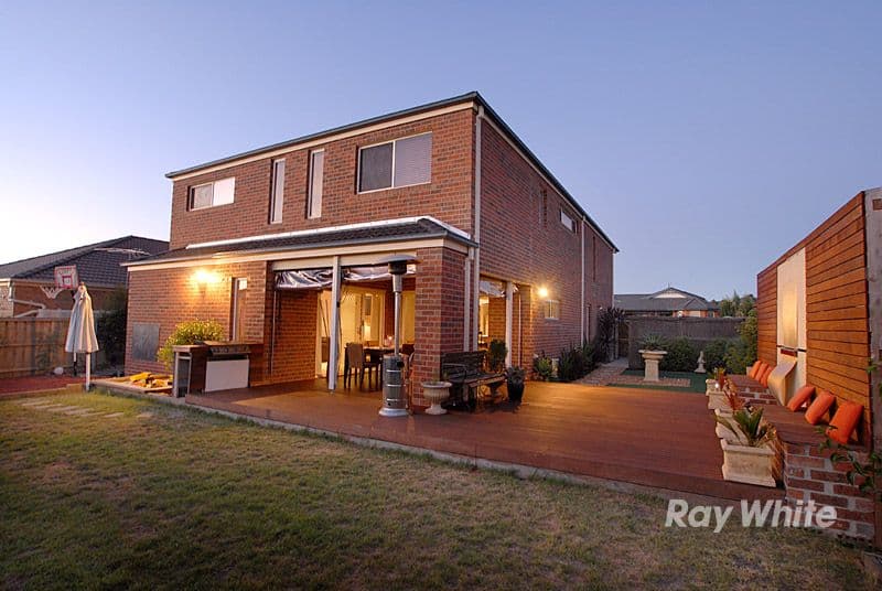 9 Angelique Street, BERWICK VIC 3806, Berwick - Thumbnail 8