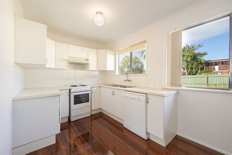 47 Henty Street, Woodridge QLD 4114, Woodridge - Thumbnail 4